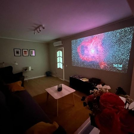Stylish Apartment With Video Projector บูคาเรสต์ ภายนอก รูปภาพ
