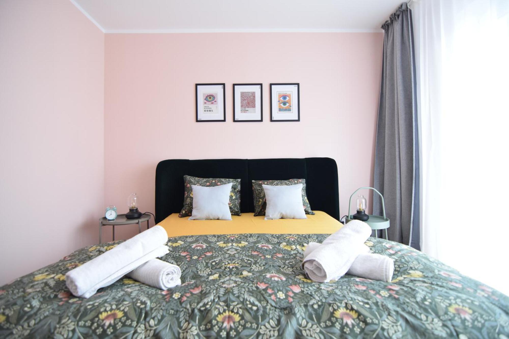 Stylish Apartment With Video Projector บูคาเรสต์ ภายนอก รูปภาพ