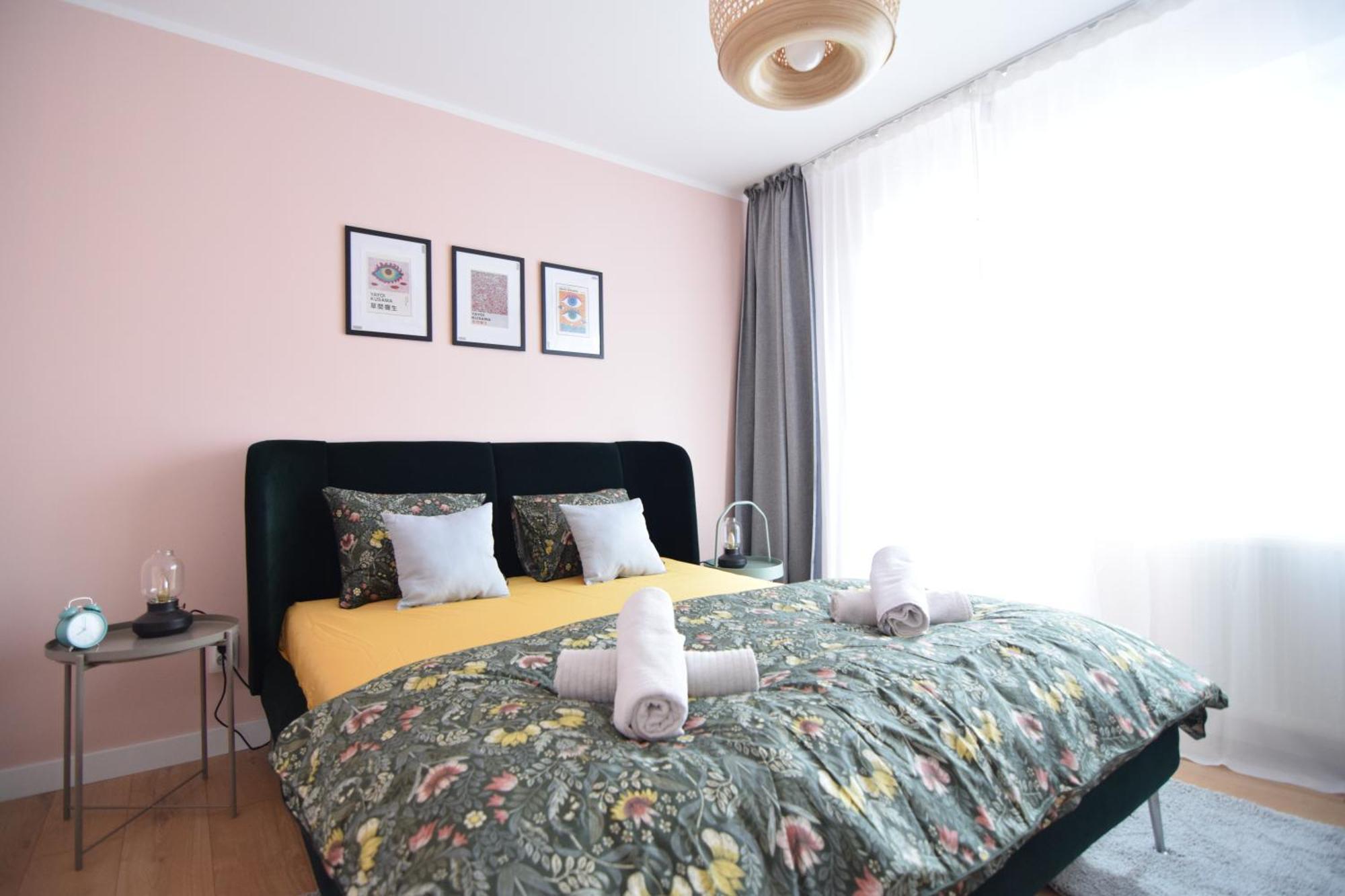Stylish Apartment With Video Projector บูคาเรสต์ ภายนอก รูปภาพ