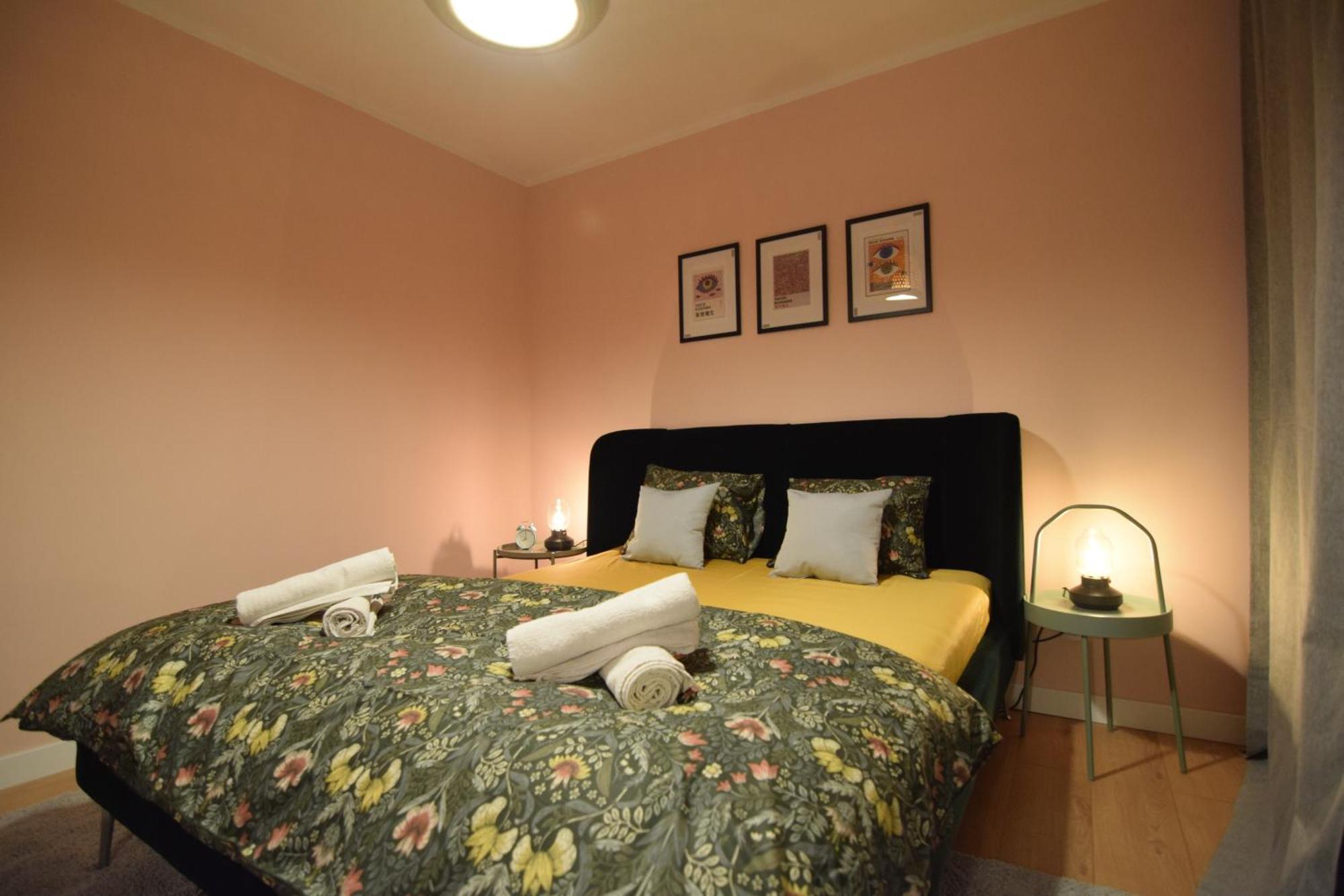 Stylish Apartment With Video Projector บูคาเรสต์ ภายนอก รูปภาพ
